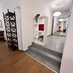 Loft With Private Parking Apartamento *
