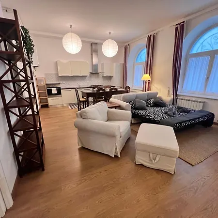 Loft With Private Parking